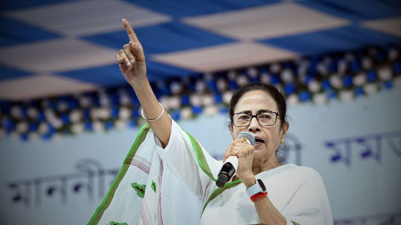 Mamata Banerjee sends fighting message on TMC Foundation Day