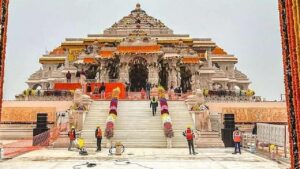 A boy was caught for attempting to pray namaz at the Ram Mandir premises!