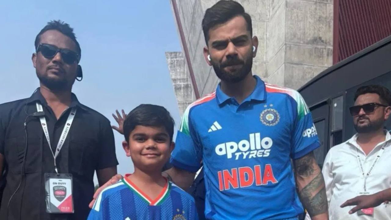 ‘ছোট চিকু’-কে নিজের বন্ধু করলেন বিরাট! রাতারাতি ভাইরাল কোহলির খুদে অনুরাগী