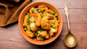 Recipe make cauliflower curry with just a few ingredients