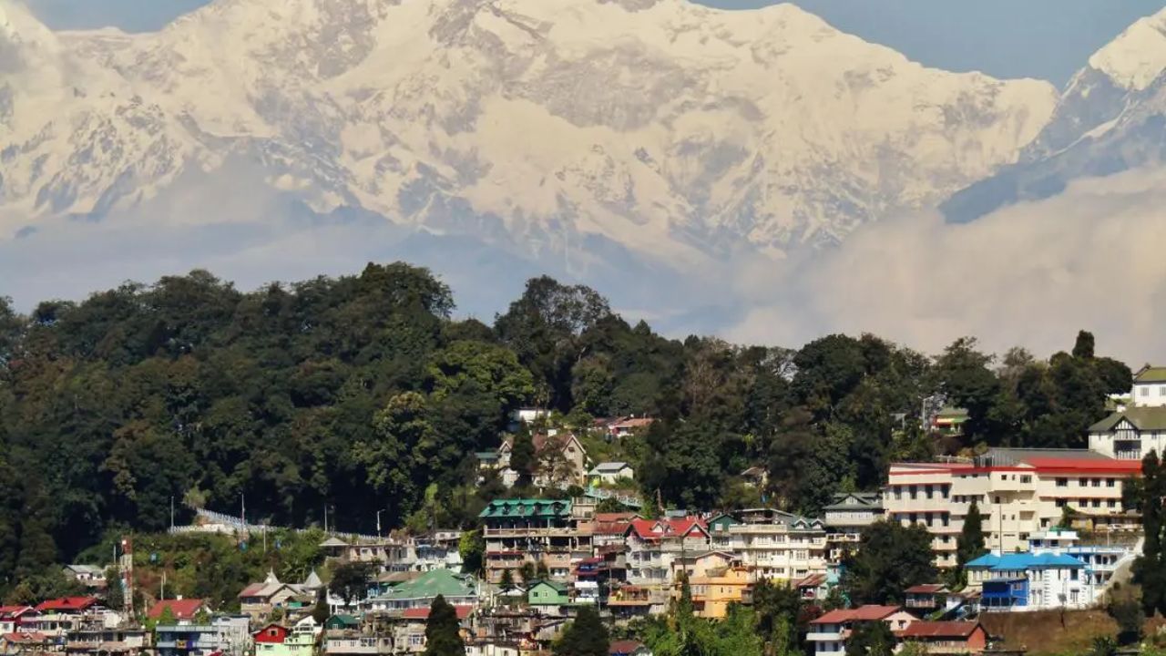 Kalimpong destination if you want a hill vacation on a small budget at Pabong