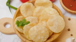 Recipe make fluffy soft puris with potatoes