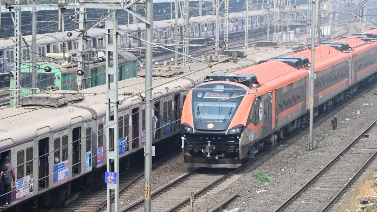 Indian railways special campaign in Howrah station