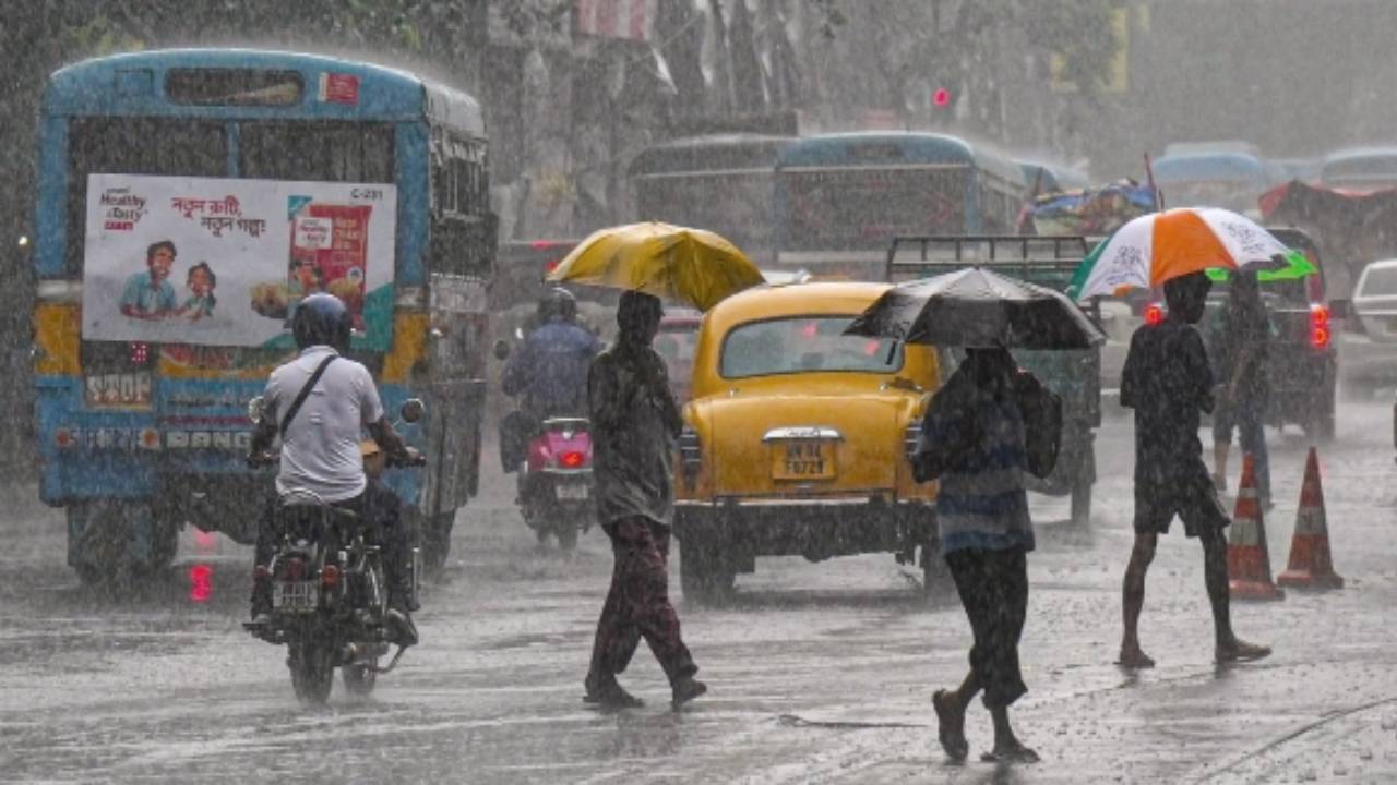 শীত যেতেই হাজির নিম্নচাপ! দক্ষিণবঙ্গে শুরু বৃষ্টি? আগামীকালের আবহাওয়া