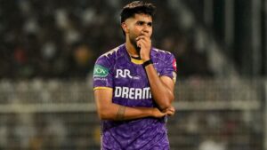 Kolkata Knight Riders worried due to injury of this player.