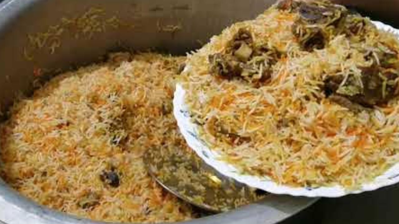Barrackpore trouble over extramarital affair then attempted murder of biryani owner