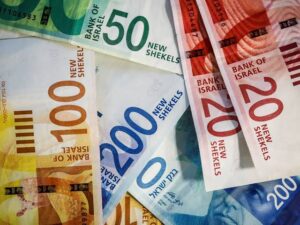 What is the 'value' of 100 Indian rupees in Iran-Israel?