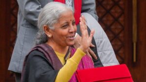 Which saree choose Nirmala Sitharaman for presenting the budget