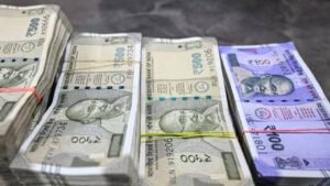 Reserve Bank of India brings changes to 100 and 500 rupee notes