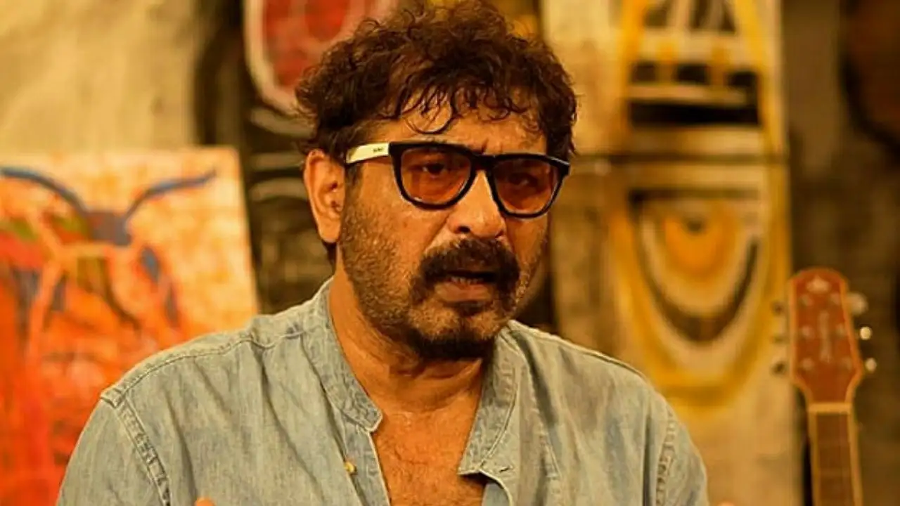 হাত দিয়ে ‘নোংরা’ ইশারা, মঞ্চ থেকেই পুলিশের বিরুদ্ধে প্রতিবাদে সরব শিলাজিৎ