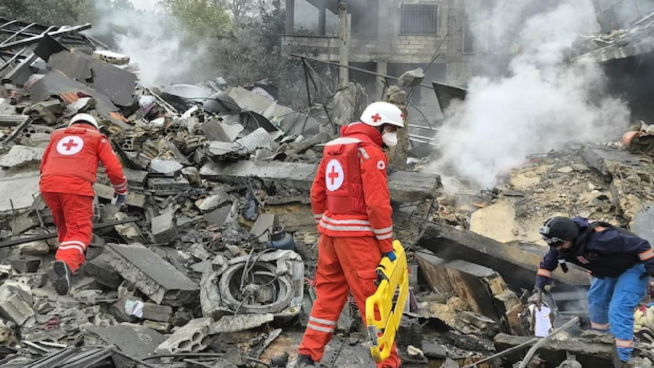 আবু ধাবিতে ইরানের ক্ষেপণাস্ত্র হামলা, প্রাণ হারালেন ১ ভারতীয় নাগরিকও