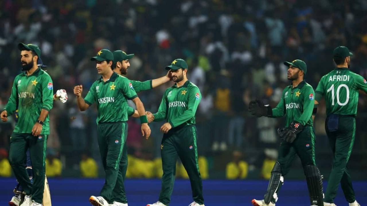 T20 বিশ্বকাপে শোচনীয় পারফরম্যান্স! পাকিস্তানে হইচই, দায়িত্ব থেকে সরানো হল এই আম্পায়ারকে