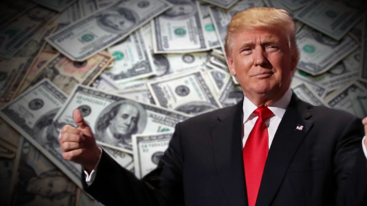 ১৬৫ বছরের প্রথা ভাঙলেন ডোনাল্ড ট্রাম্প! এবার মার্কিন ডলারেও থাকবে প্রেসিডেন্টের সই