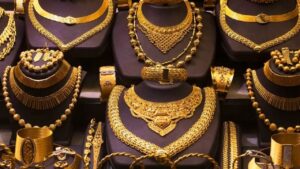 Gold price decrese in the second week of march know today's rate