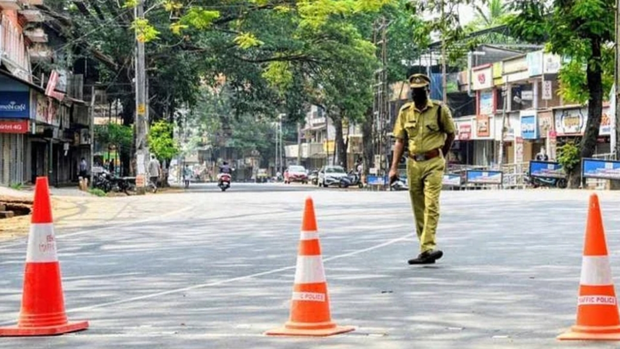সকাল ১১টা থেকে ৩টে অব্দি ‘সেল্ফ লকডাউন’! হঠাৎ কেন এমন নির্দেশ?