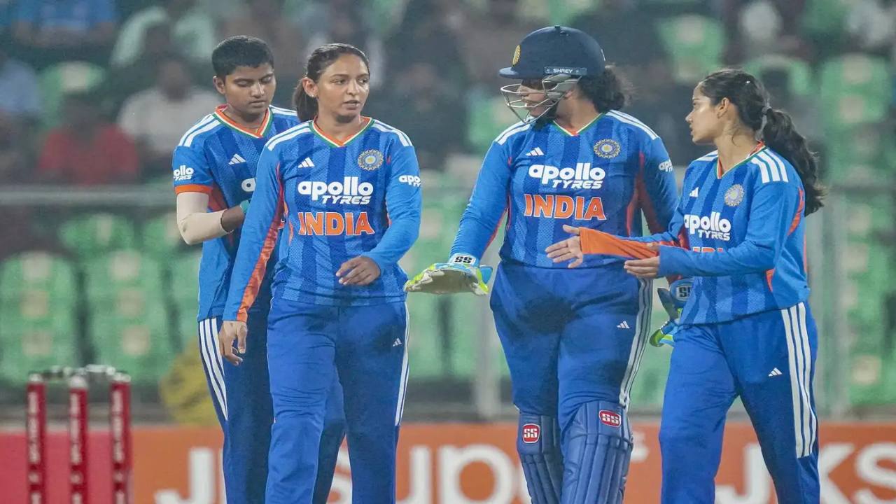 চলতি বছরের জুনেই মহিলাদের T20 বিশ্বকাপ! তার আগে চিন্তা বাড়াচ্ছে টিম ইন্ডিয়ার পারফরম্যান্স