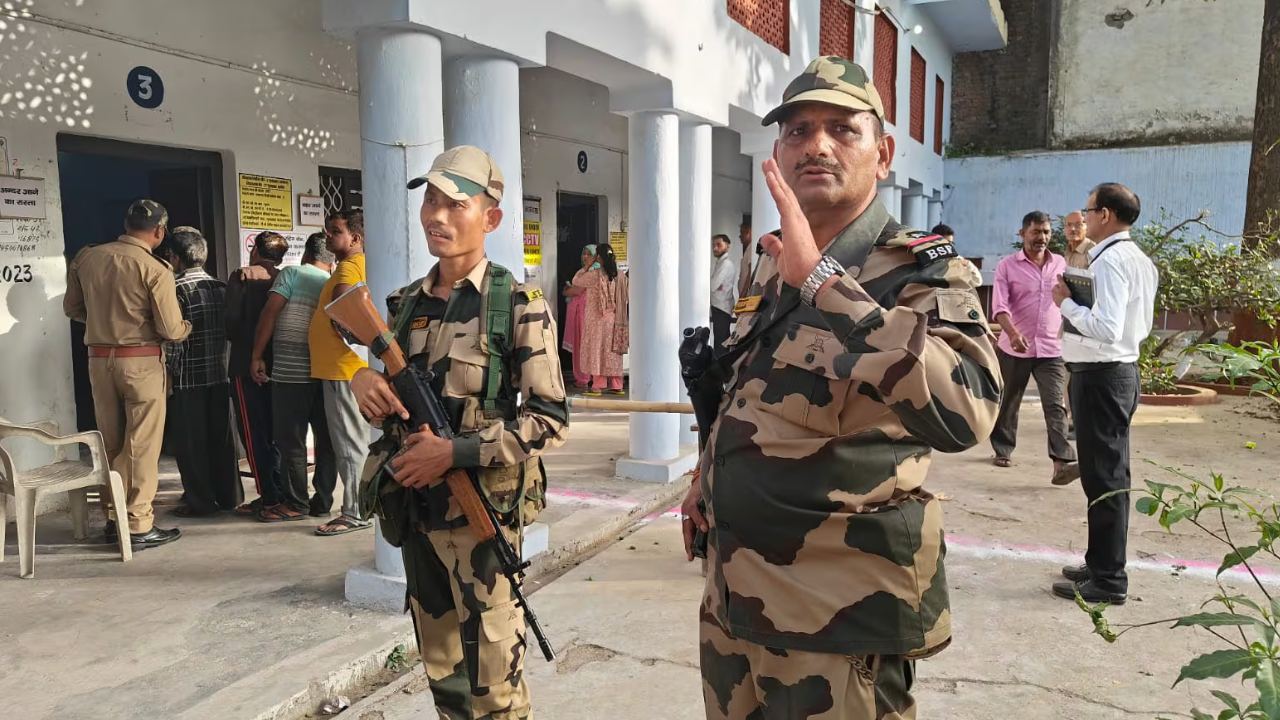 ‘মোস্ট সেনসিটিভ’ বুথে শুধু CRPF, বঙ্গ ভোটে নজরবিহীন সিদ্ধান্ত কমিশনের