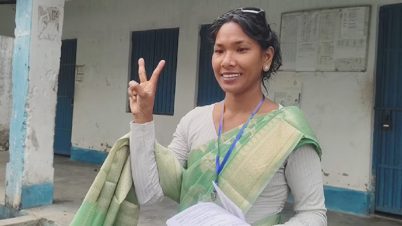 ‘শান্তিপূর্ণ ভোট’-এ খুশি তৃণমূল প্রার্থী স্বপ্না বর্মন! নির্বাচন কমিশনকে জানালেন ধন্যবাদ