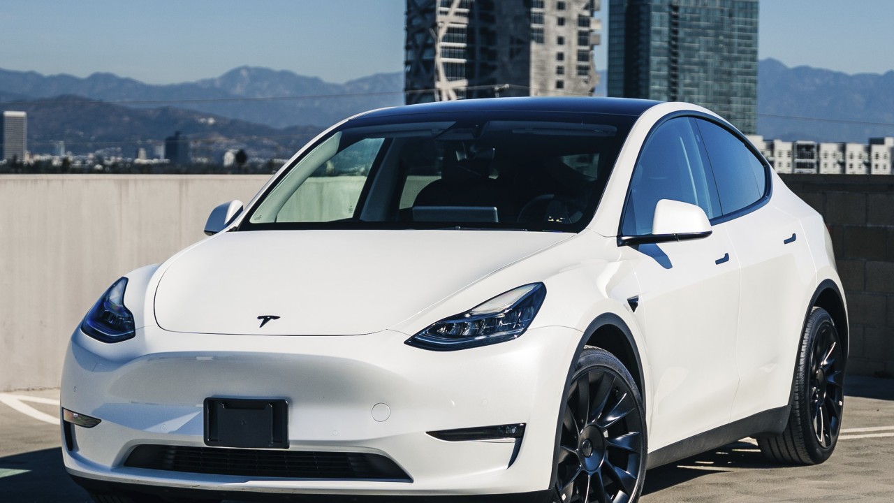 বিশ্বজুড়ে তুমুল জনপ্রিয় Tesla Model Y L লঞ্চ হতে চলেছে ভারতে! চমকে দেবে দুর্ধর্ষ সব ফিচার্স