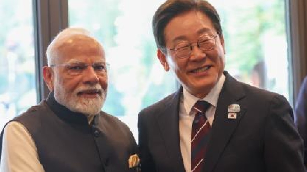 ভারত-দক্ষিণ কোরিয়ার মধ্যে ‘ডিজিটাল ব্রিজ’-এর ঘোষণা! ৪ বছরে ৫০ বিলিয়ন ডলারের বাণিজ্যের লক্ষ্য