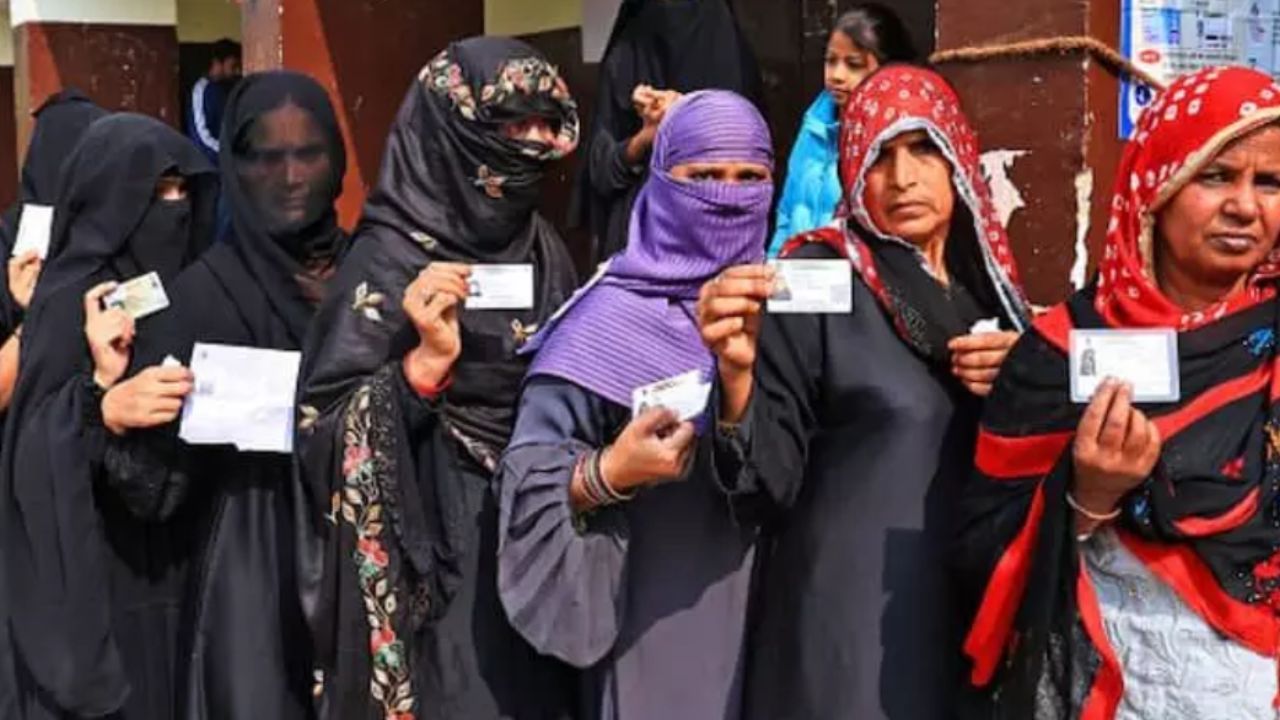 বোরখা-ঘোমটা পরা ভোটারদের পরিচয় যাচাইয়ে কড়া নজর নির্বাচন কমিশনের