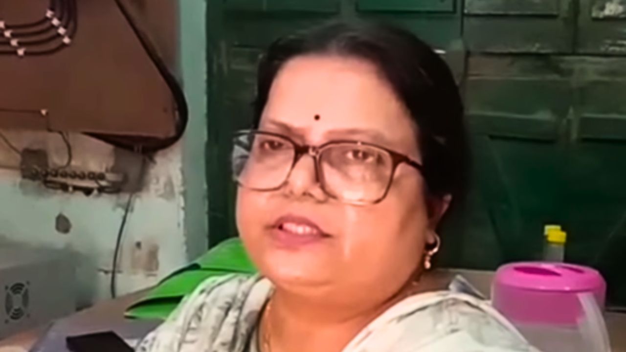 ভোটার তালিকায় নাম নেই, তবুও প্রিসাইডিং অফিসারের ডিউটি—রানাঘাটে শিক্ষিকার ভোগান্তি চরমে