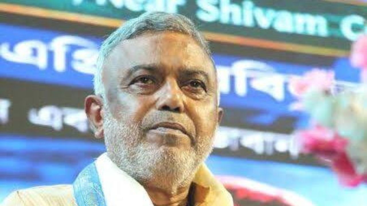 ‘বিচার করবে জনতা’, আয়কর হানা প্রসঙ্গে মুখ খুললেন তৃণমূল প্রার্থী দেবাশিস কুমার