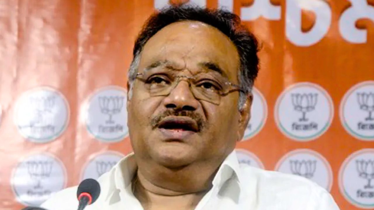 ক্ষমতায় এলে সব সাংবাদিকদের ৫০০০ টাকা দেবে বিজেপি, বিরাট ঘোষণা শমীকের