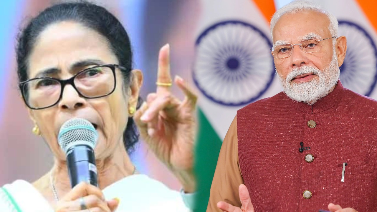 যুদ্ধের আঁচ গড়াবে বাংলাতে, মোদীর অবস্থান নিয়ে প্রশ্ন তুললেন মমতা‌