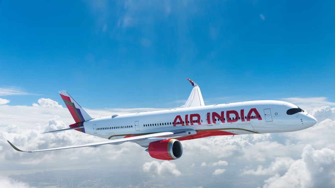 এক লাফে বাড়ল এয়ার ইন্ডিয়ার টিকিটের দাম! কোন রুটে কত বাড়ল, দেখুন  তালিকা