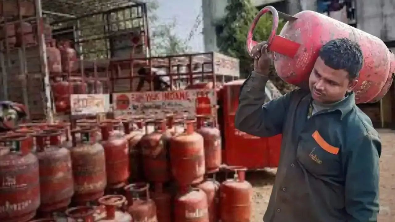 সাপ্লাই সংকট ঠেকাতে কড়া প্রশাসন, LPG জোগান ঠিক রেখে সবুজ জ্বালানিতে জোর