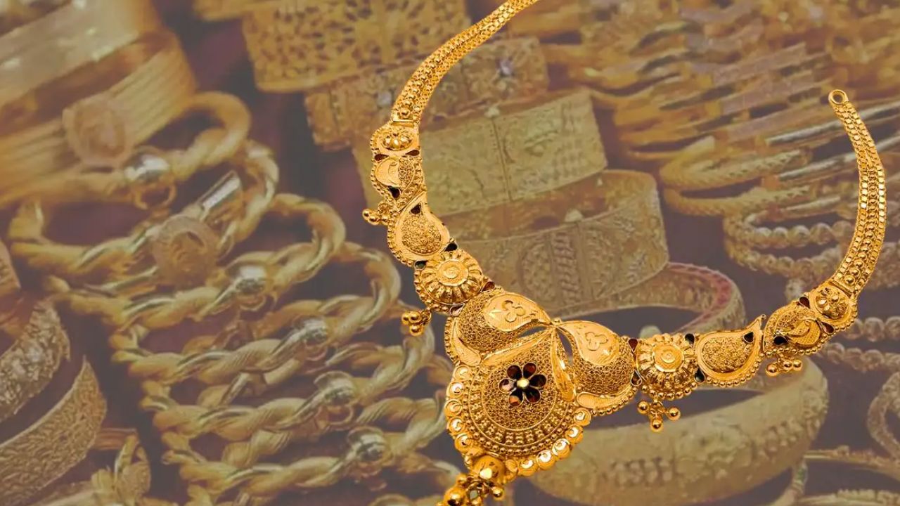Gold Price are plummeting check out today's latest rates