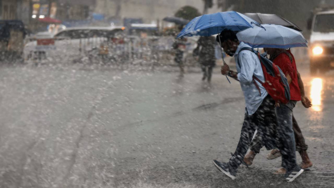 দক্ষিণবঙ্গের ৭ জেলায় ঝেঁপে আসছে বৃষ্টি, আগামীকাল কেমন থাকবে আবহাওয়া? আগাম খবর