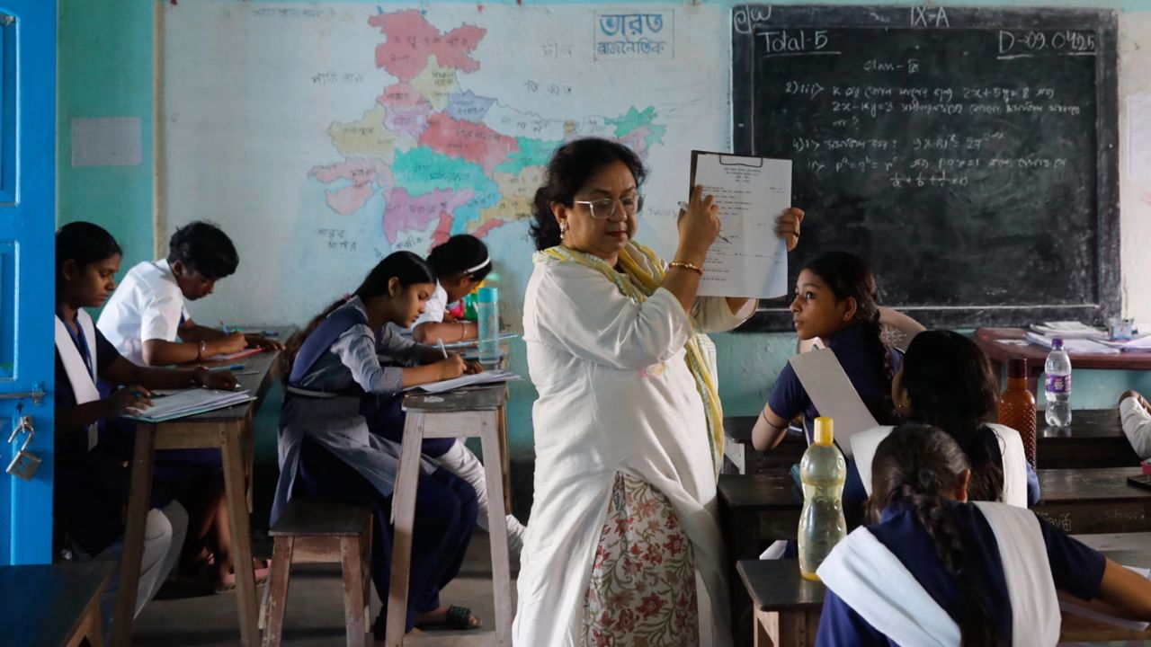 তথ্যের মাধ্যমে বিভ্রান্তি! একাদশ-দ্বাদশের শূন্যপদের তালিকায় উঠল ত্রুটির অভিযোগ