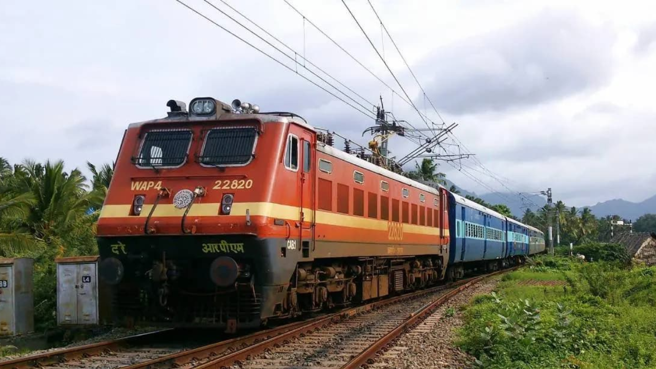 How many tickets can be booked in irctc 