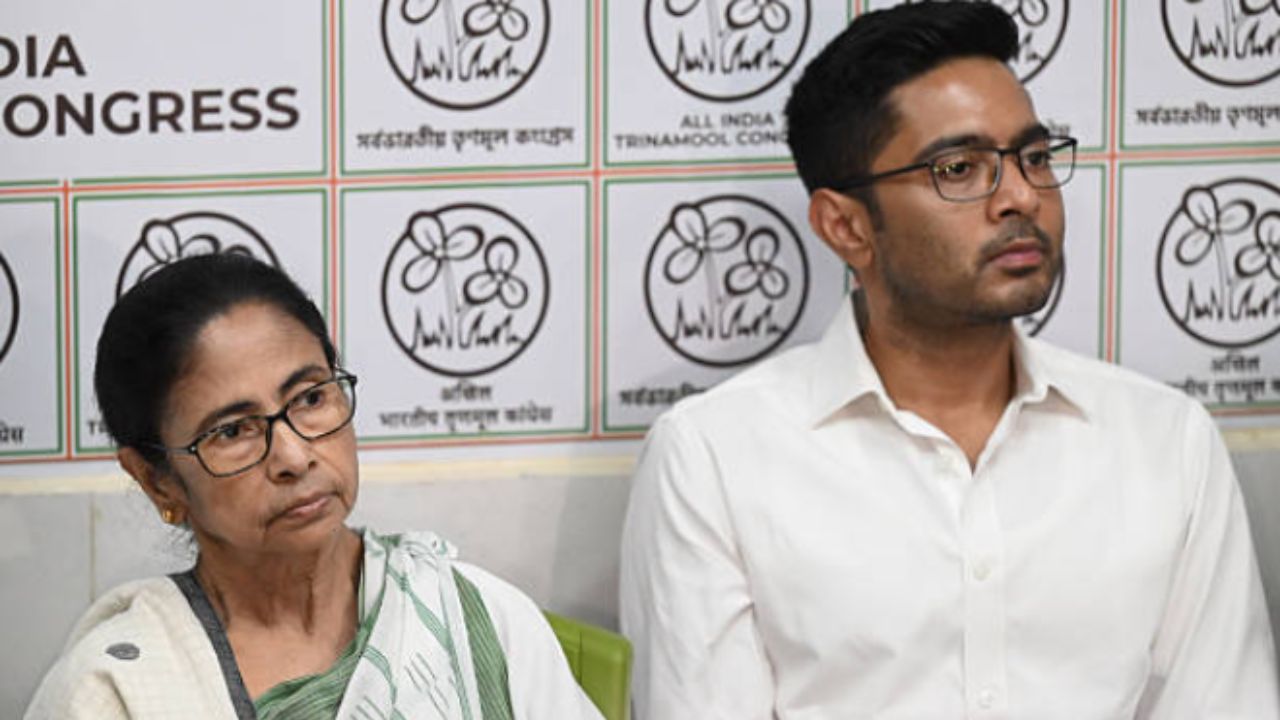 ‘শুধু মুসলমানদের জন্য কাজ করে’, তৃণমূলকে ঘিরে বিস্ফোরক দাবি, পদ ছাড়লেন অসম সভাপতি অভিজিৎ মজুমদার