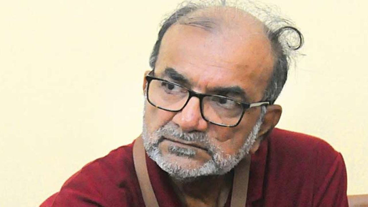 ‘আইনজীবী হয়ে কীভাবে এই ধরনের ..’, বিকাশরঞ্জনের বিরুদ্ধে থানায় দায়ের অভিযোগ