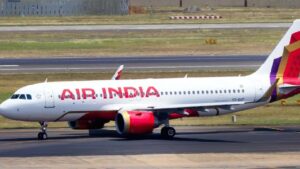 Air India cuts lights as fuel costs rise