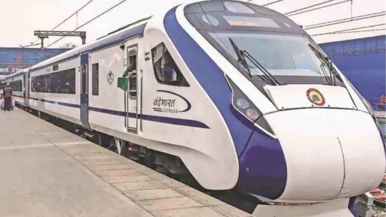 Why vande bharat has so much popularity 