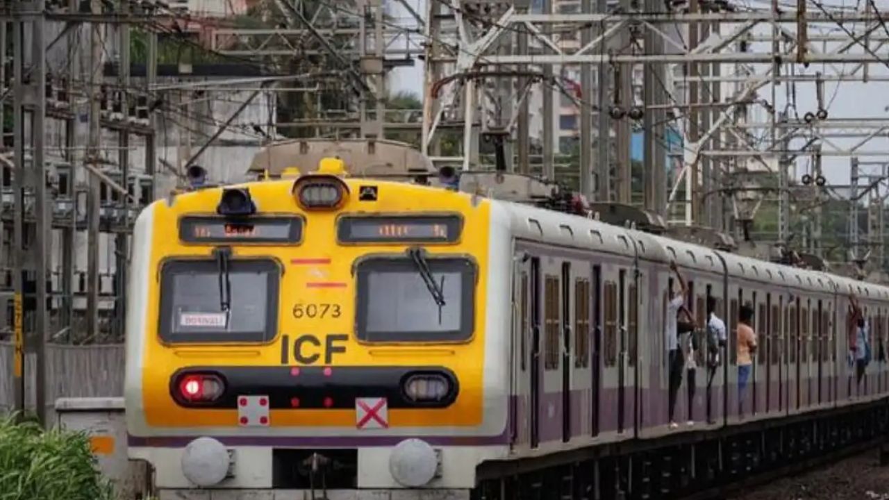 যাত্রীদের ভোগান্তির আশঙ্কা, ৭ দিন হাওড়া, নৈহাটি ও ব্যান্ডেলে পাওয়ার ব্লকে বাতিল একাধিক লোকাল ট্রেন