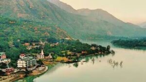 Travel this unfamiliar hamlet in Shimla is as beautiful as a picture