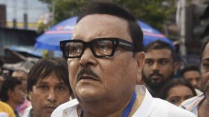CID sent notice to Madan Mitra in the signature forgery case!