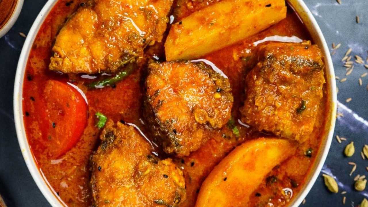 Reason of putting long cut potatoes in fish recipe 
