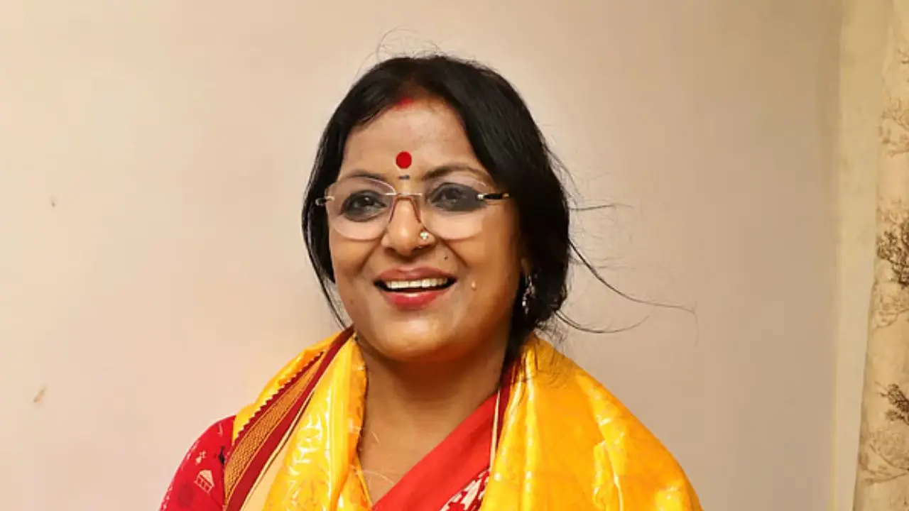 Papiya adhikari announced some changes and sir in tollywood 
