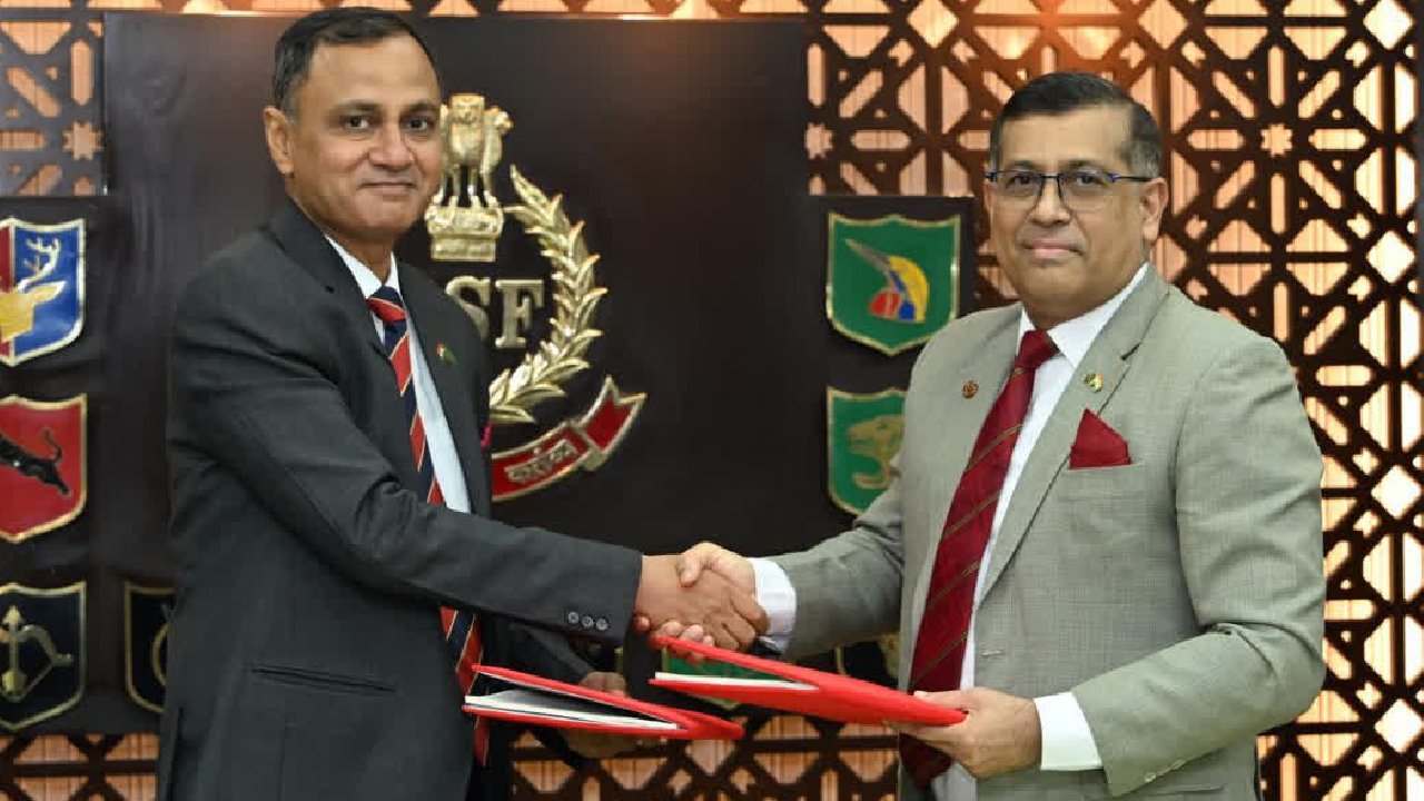 সীমান্তে অনুপ্রবেশ ও চোরাচালান রুখতে যৌথ উদ্যোগে জোর! দিল্লিতে শেষ হল BSF-BGB বৈঠক