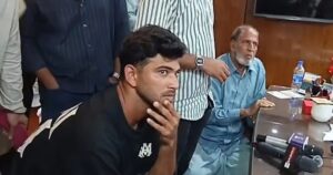 This star cricketer of Bangladesh was beaten up by the police.