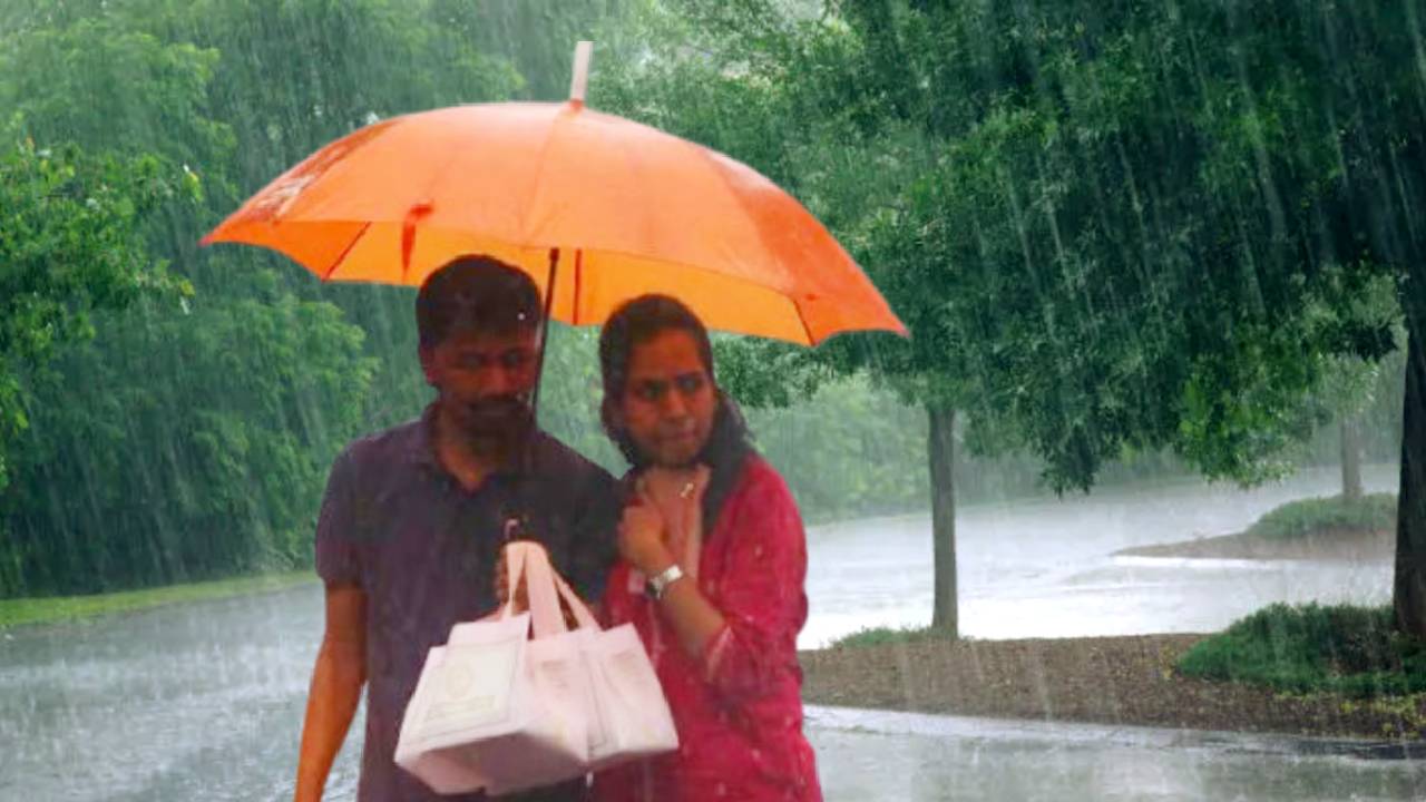 ৪০-৫০ কিমি বেগে ঝড়! বৃহস্পতিতে তুমুল বৃষ্টির পূর্বাভাস দক্ষিণবঙ্গের ৯ জেলায়ঃ আবহাওয়ার খবর