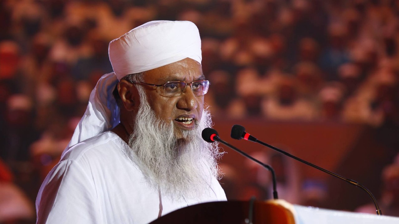‘ভারতে হিন্দুদের সংখ্যাগুরু বলা যাবে না’, বিস্ফোরক দাবি করে পরিসংখ্যান জানালেন মুসলিম ধর্মগুরু