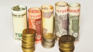 Old notes to be discontinued after June 30! What Bank says?
