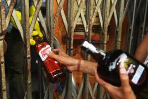 Liquor sellers in West Bengal are being affected.